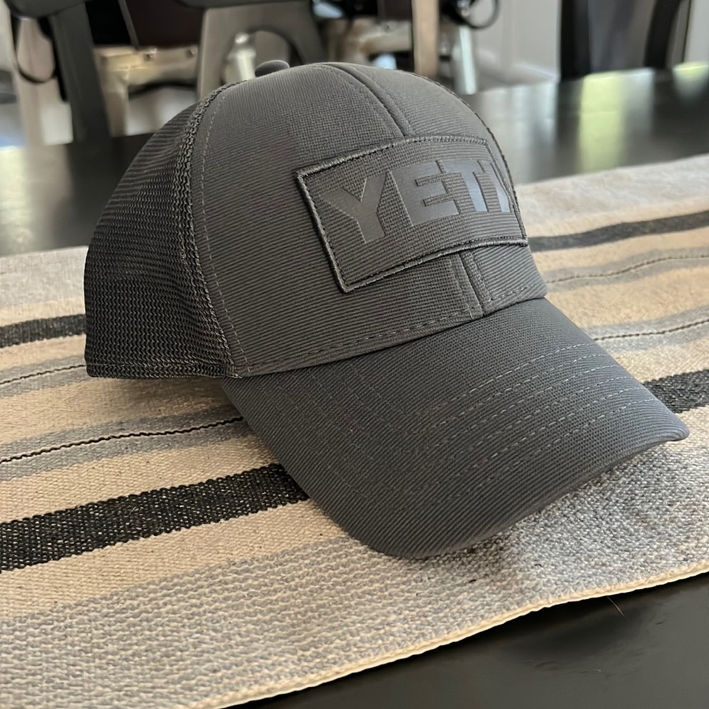 Men’s Yeti Trucker Hat